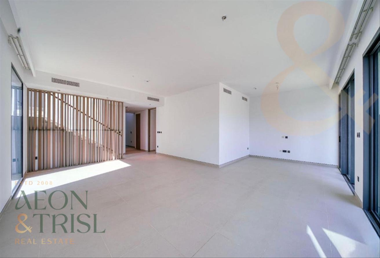 5 Bedroom Villa | Vacant | Spacious Layout photo 13