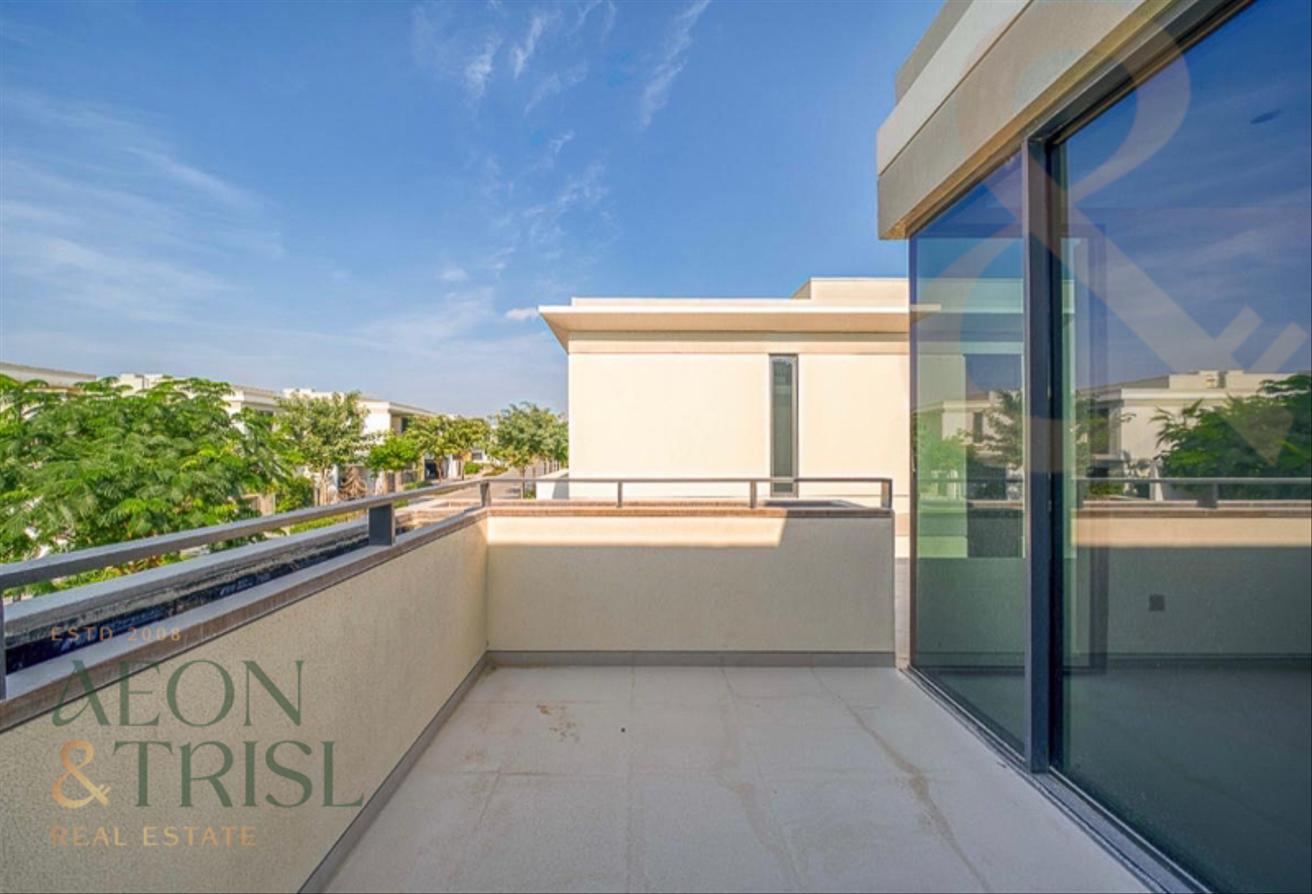 5 Bedroom Villa | Vacant | Spacious Layout photo 6