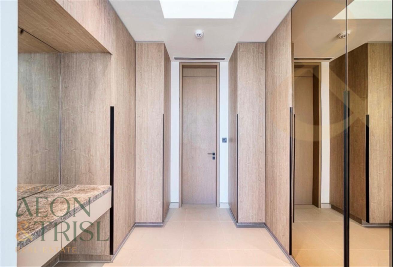 5 Bedroom Villa | Vacant | Spacious Layout photo 11