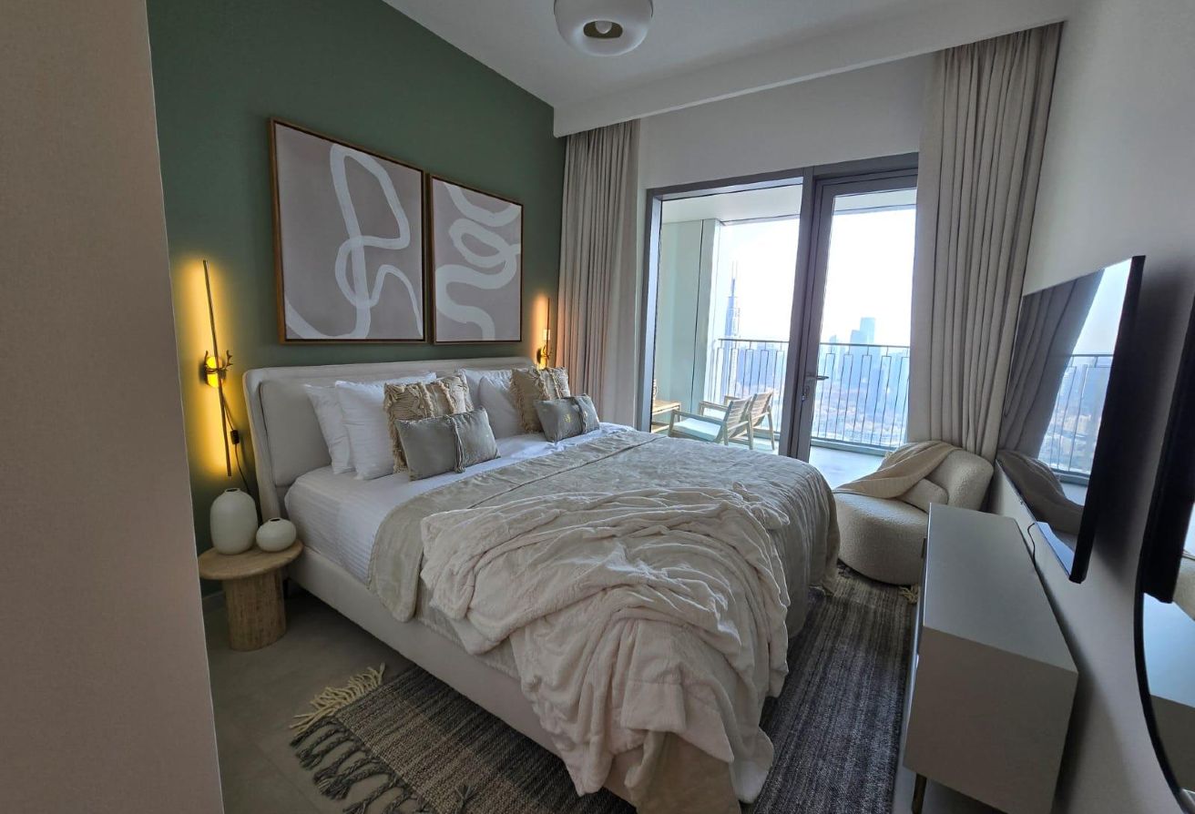 Fully Burj Khalifa and Fountain Views-Vacant-High — image 9