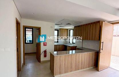 Townhouse - 3 Bedrooms - 4 Bathrooms for sale in Bloom Living - Zayed City (Khalifa City C) - Khalifa City - Abu Dhabi