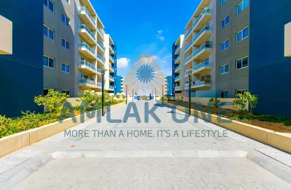 Apartment - 2 Bedrooms - 3 Bathrooms for sale in Tower 14 - Al Reef Downtown - Al Reef - Abu Dhabi