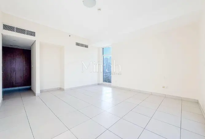 109042802 - Property Image 3