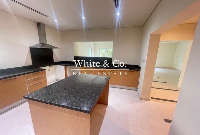 126564814 - Property Image 2