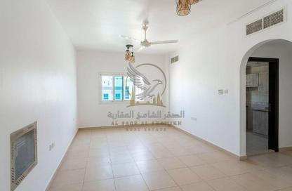 Apartment - 1 - 2 for rent in Al Qulaya'ah - Al Sharq - Sharjah Apartment - 1 - 2 for rent in Al Qulaya'ah - Al Sharq - Sharjah