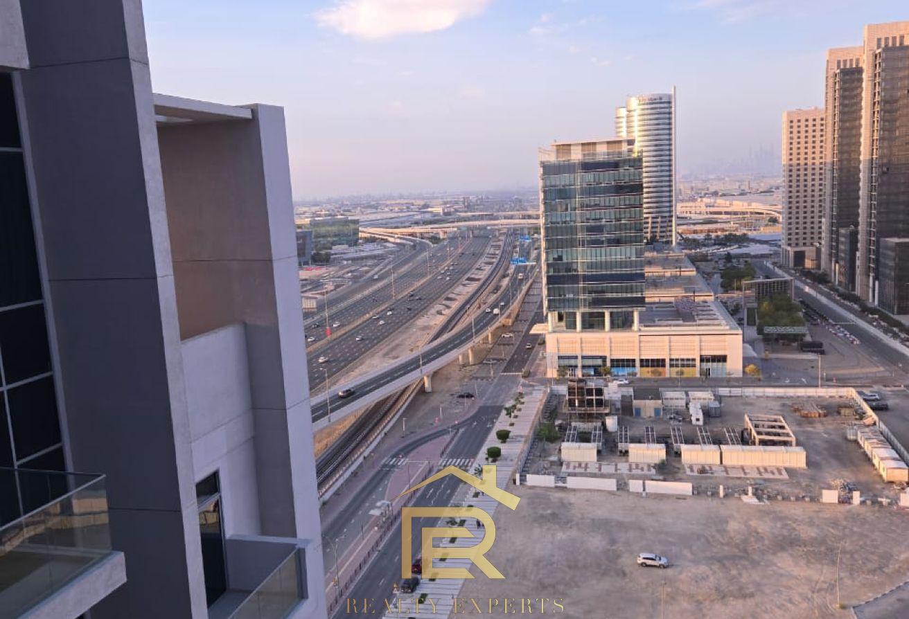 Furnished Studio | Azizi Aura | Balcony | Downtown photo 6