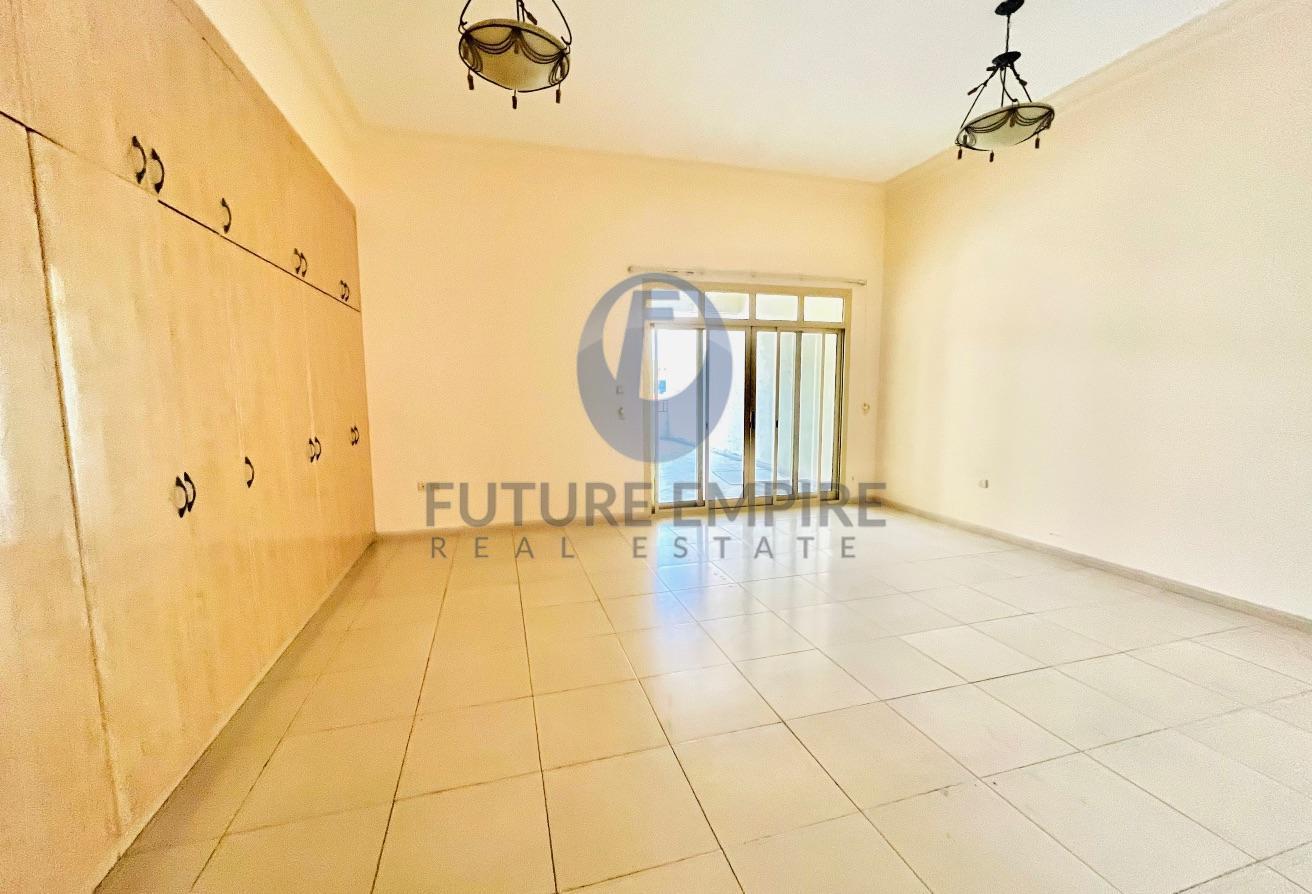 Spacious Huge 5BR villa | Driver room |Book Now photo 11