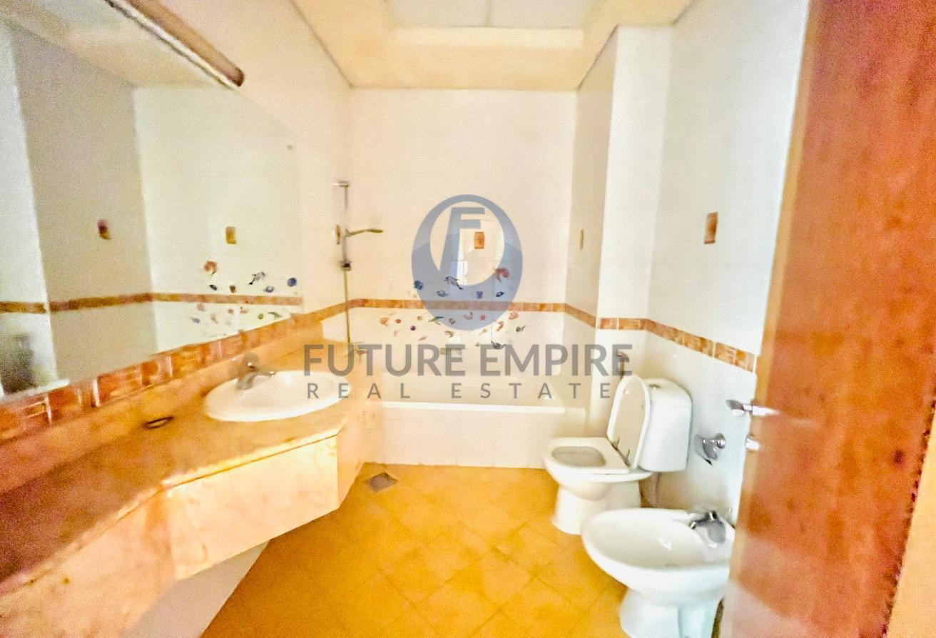 Spacious Huge 5BR villa | Driver room |Book Now photo 10