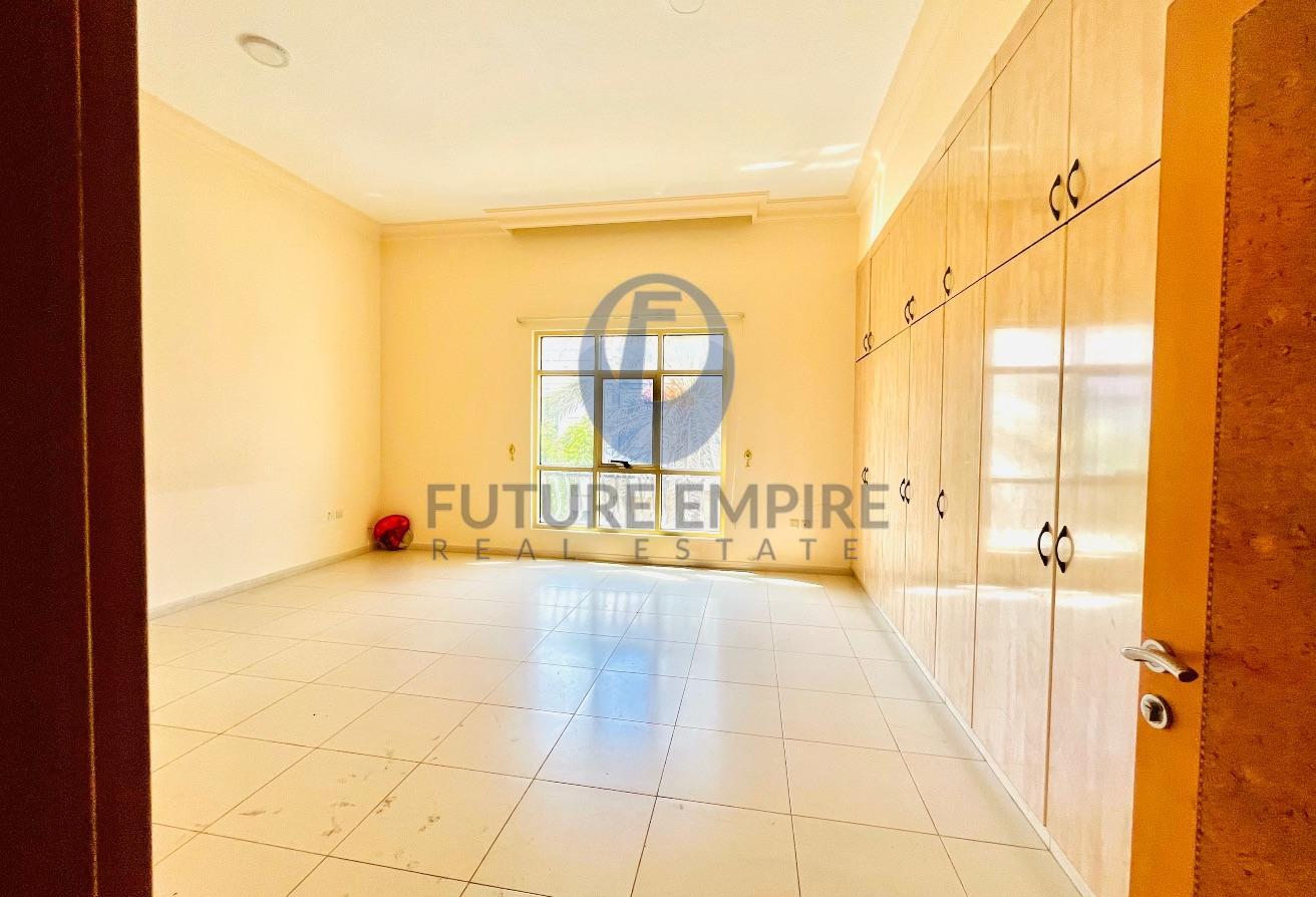 Spacious Huge 5BR villa | Driver room |Book Now photo 8