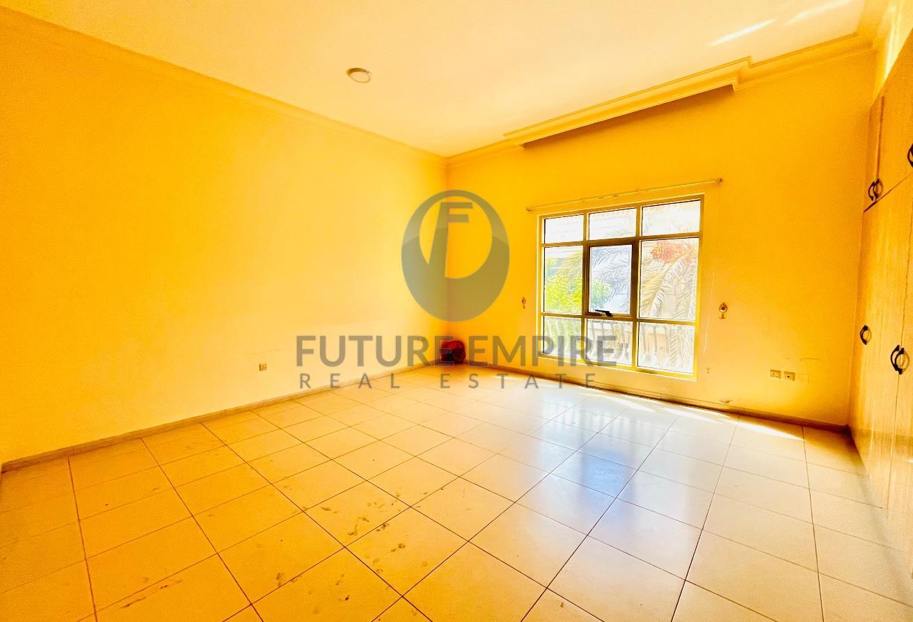 Spacious Huge 5BR villa | Driver room |Book Now photo 9