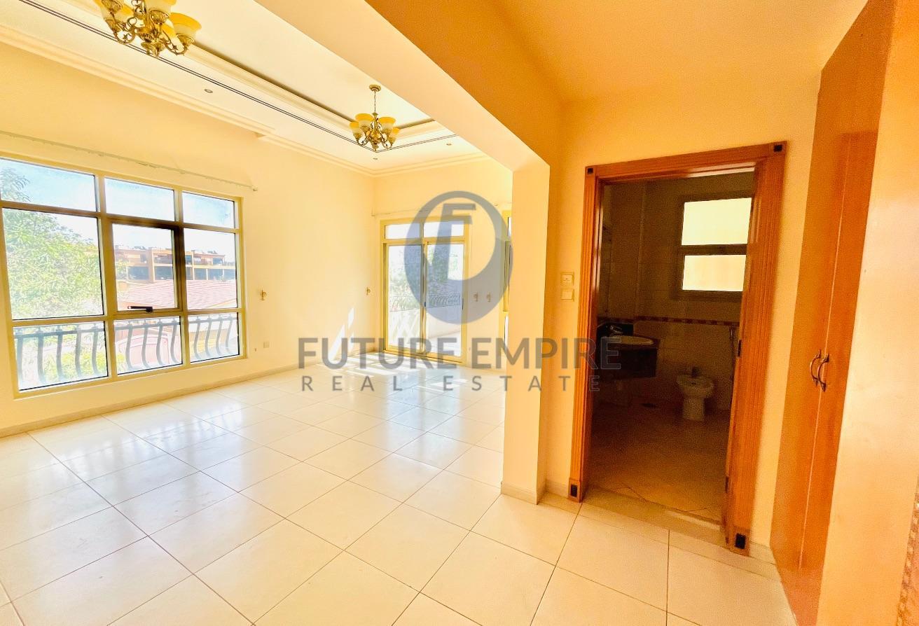 Spacious Huge 5BR villa | Driver room |Book Now photo 5