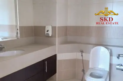 مكتب - استوديو للايجار في القمة - الخليج التجاري - دبي