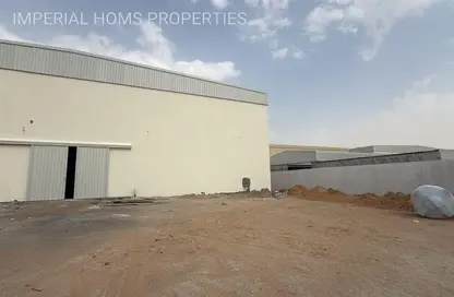 Warehouse - Studio - 1 Bathroom for rent in Umm Al Thuoob - Umm Al Quwain
