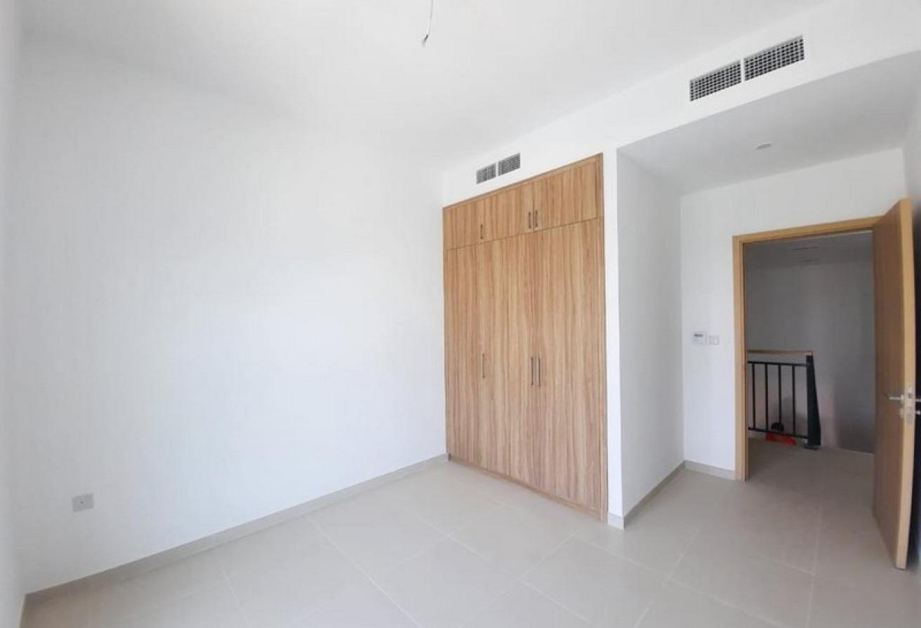 Vacant by July | Premium Unit | With Maids photo 8