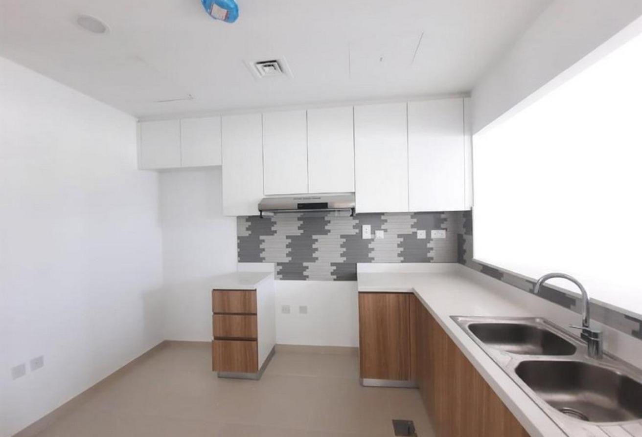 Vacant by July | Premium Unit | With Maids photo 4