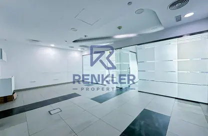 Office Space - Studio - 1 Bathroom for rent in Iris Bay - Business Bay - Dubai