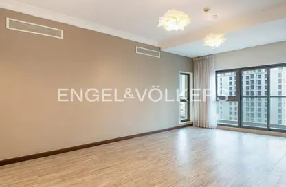 شقة - 2 غرف نوم - 4 حمامات للايجار في الميل الذهبي 9 - الميل الذهبي - نخلة جميرا - دبي