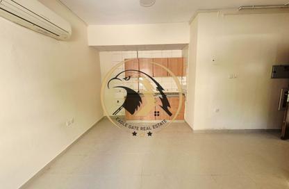 Apartment - Studio - 1 for rent in Fire Station Road - Muwaileh - Sharjah