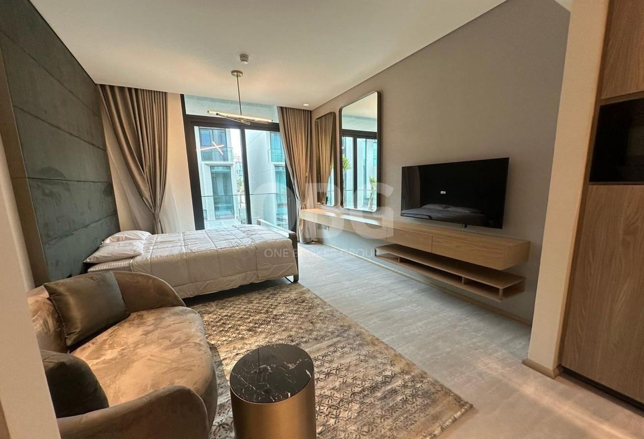 Fully Furnished | Smart Home System | Vacant photo 6