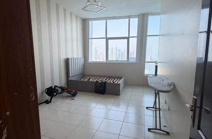Apartment - 2 Bedrooms - 3 Bathrooms for sale in Al Mamzar - Al Mamzar - Sharjah - Sharjah