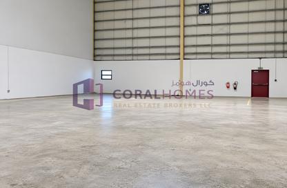 Warehouse - Studio for rent in Jebel Ali Freezone - Jebel Ali - Dubai