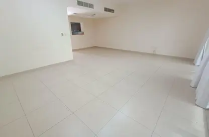 Villa - 3 Bedrooms - 4 Bathrooms for rent in Warsan Village Block C - Warsan Village - International City - Dubai Villa - 3 Bedrooms - 4 Bathrooms for rent in Warsan Village Block C - Warsan Village - International City - Dubai