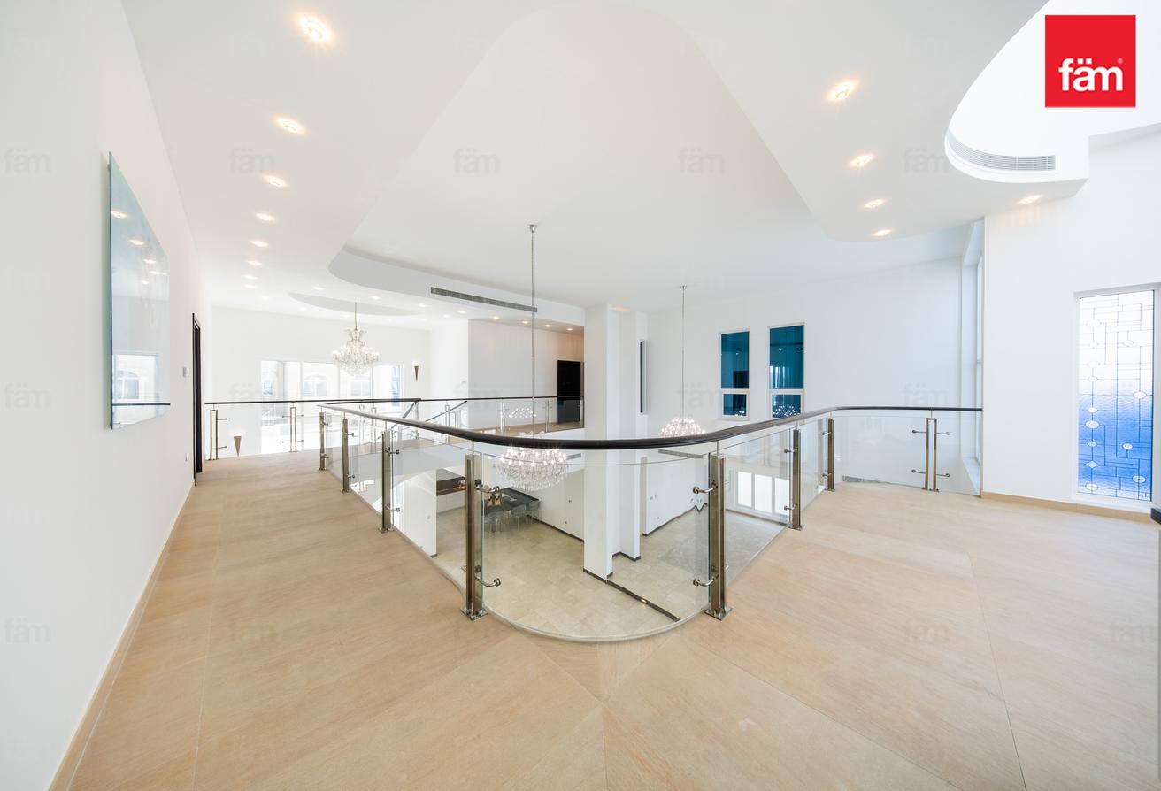 Suburban villa for family, easy access to the city photo 5