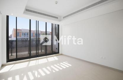 Villa - 4 - 5 for rent in Jumeirah Park - Dubai