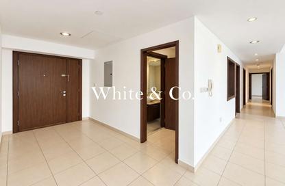 Apartment - 3 - 4 for rent in Executive Tower F - Executive Towers - Business Bay - Dubai
