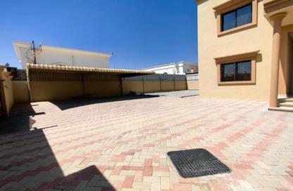 Villa - 4 Bedrooms - 5 Bathrooms for rent in Al Riffa - Ras Al Khaimah