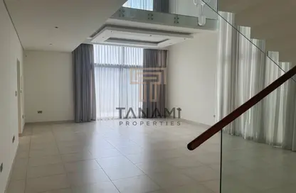 Villa - 4 Bedrooms - 7 Bathrooms for rent in West Yas - Yas Island - Abu Dhabi