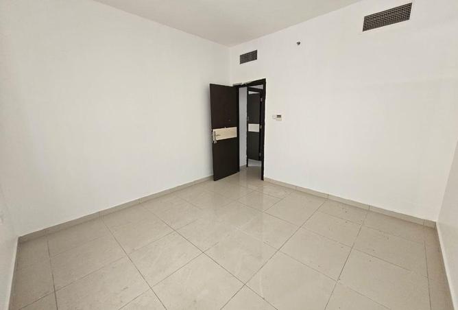 73860669 - Property Image 2