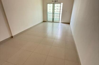 Apartment - 2 - 3 for rent in Al Majaz 1 - Al Majaz - Sharjah Apartment - 2 - 3 for rent in Al Majaz 1 - Al Majaz - Sharjah