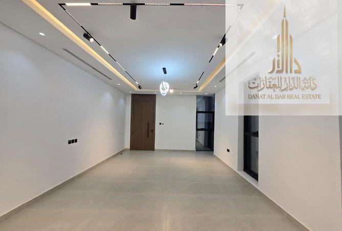 111424403 - Property Image 3