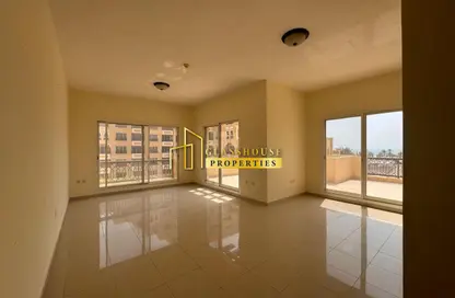 شقة - غرفة نوم - 2 حمامات للايجار في فيروز - باب البحر - جزيرة المرجان - رأس الخيمة