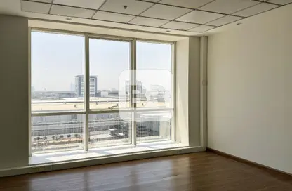 Office Space - Studio - 1 Bathroom for rent in Fairmont Hotel - Sheikh Zayed Road - Dubai
