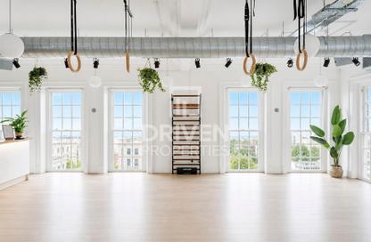 Retail - Studio - 1 for rent in Binghatti Hills Tower 2 - Binghatti Hills - Dubai Science Park - Dubai Retail - Studio - 1 for rent in Binghatti Hills Tower 2 - Binghatti Hills - Dubai Science Park - Dubai