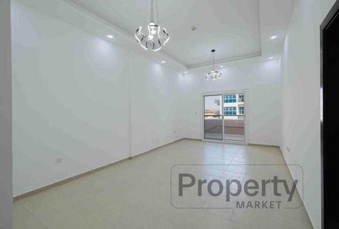 100843358 - Property Image 2