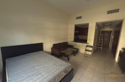 Apartment - Studio - 1 for rent in Building 80 - Mediterranean Cluster - Discovery Gardens - Dubai