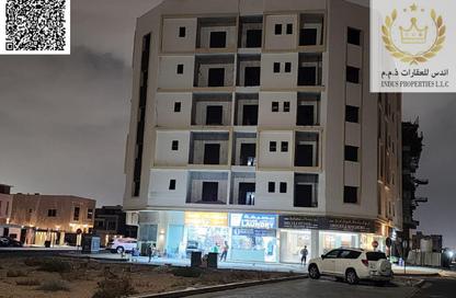عمارة بالكامل - استوديو - 8 حمامات للبيع في العالية - عجمان