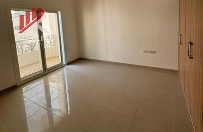 Villa - 4 Bedrooms - 6 Bathrooms for rent in Al Hamriyah - Sharjah Villa - 4 Bedrooms - 6 Bathrooms for rent in Al Hamriyah - Sharjah