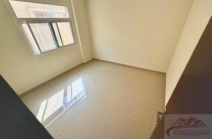 Apartment - 1 - 2 for rent in Muweileh Community - Muwaileh Commercial - Sharjah