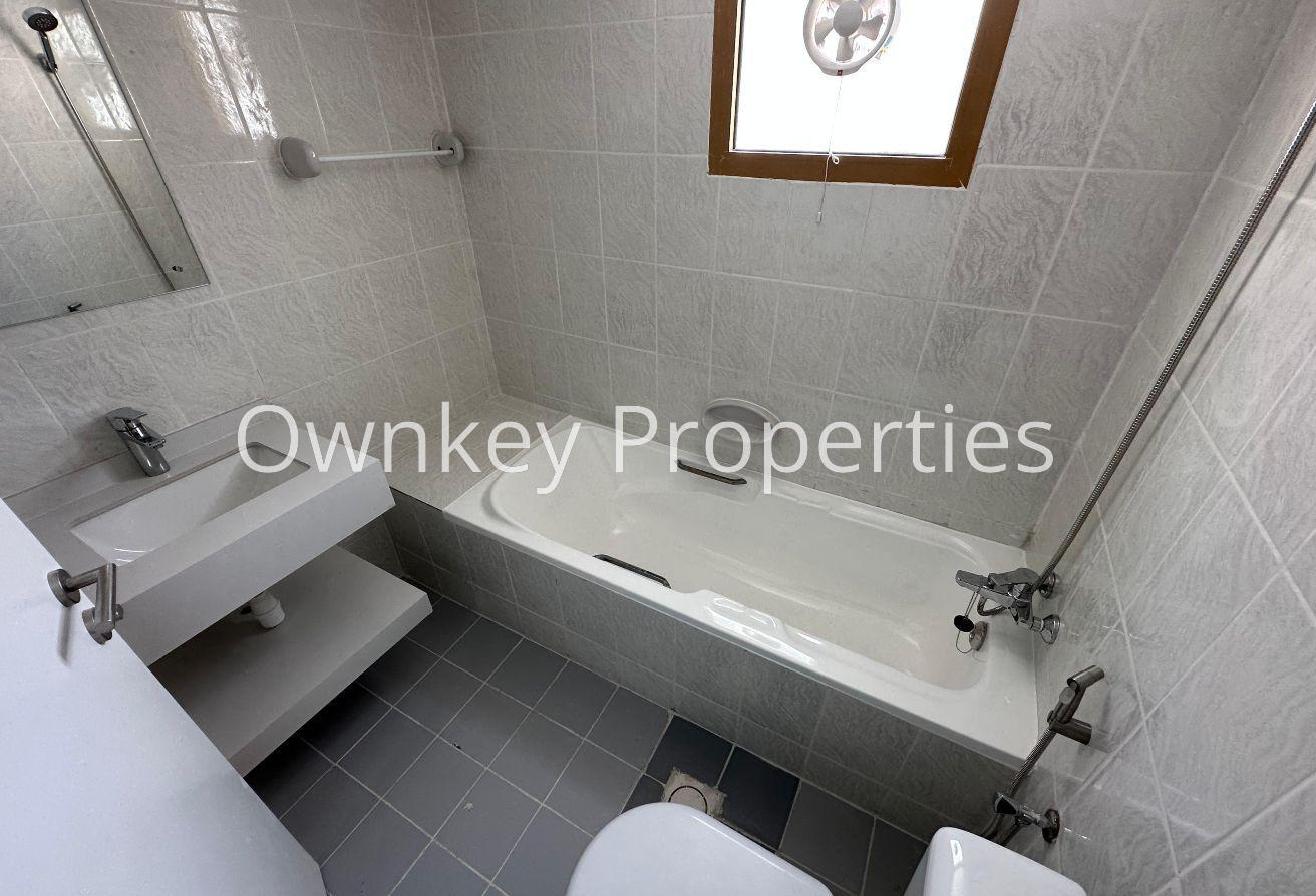Open View/1BHK With Balcony/Close To Burjman photo 10
