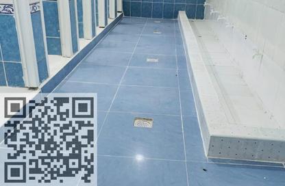Labor Camp - Studio - 7+ Bathrooms for rent in Industrial Building 13 - Industrial Area 13 - Sharjah Industrial Area - Sharjah