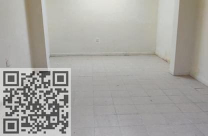 Labor Camp - Studio - 7+ Bathrooms for rent in Industrial Building 13 - Industrial Area 13 - Sharjah Industrial Area - Sharjah