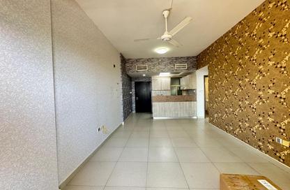 Apartment - 2 Bedrooms - 3 Bathrooms for rent in Al Falak Residence - Dubai Silicon Oasis - Dubai