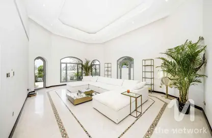 Villa - 4 Bedrooms - 5 Bathrooms for rent in Garden Homes Frond C - Garden Homes - Palm Jumeirah - Dubai