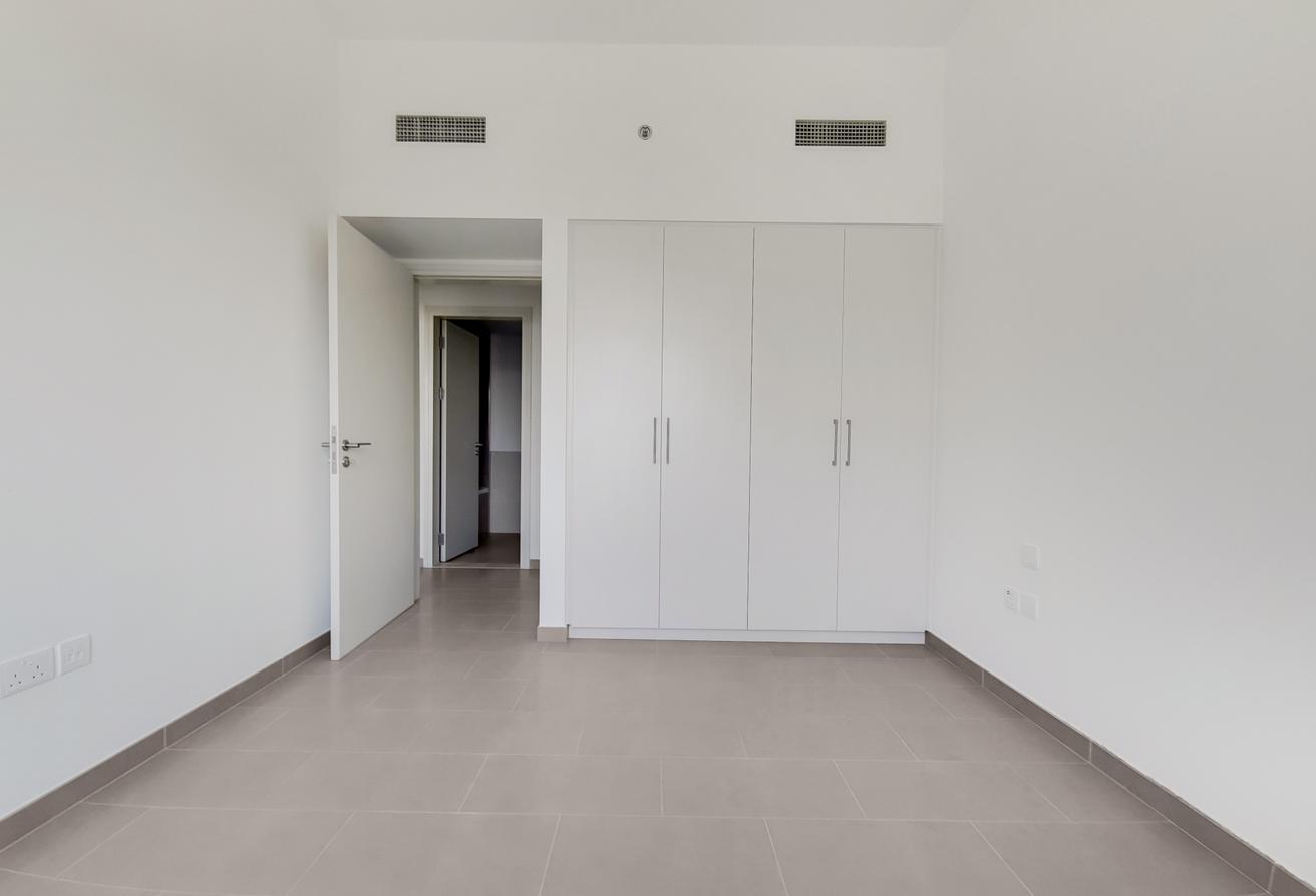 1st October | Best Price | Great Location photo 8