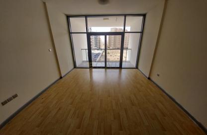 Apartment - Studio - 1 Bathroom for rent in Binghatti Apartments - Dubai Silicon Oasis - Dubai