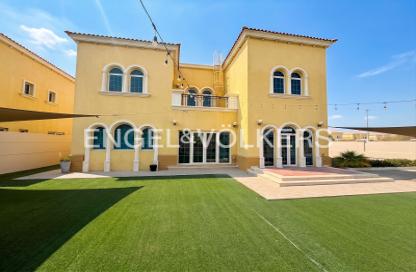 Villa - 3 - 5 for rent in District 8 - Jumeirah Park - Dubai Villa - 3 - 5 for rent in District 8 - Jumeirah Park - Dubai